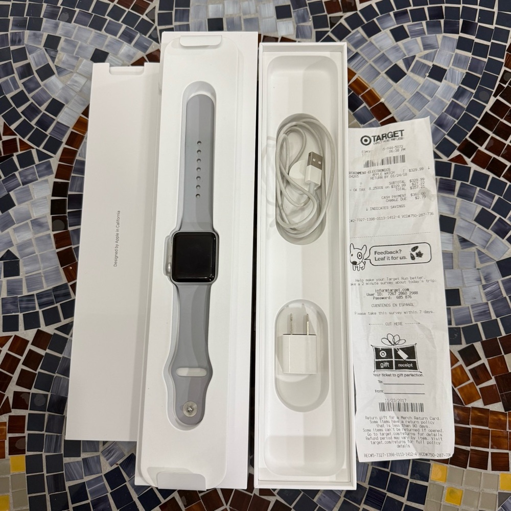 Apple Watch 38mm Series 3 with Silver Band